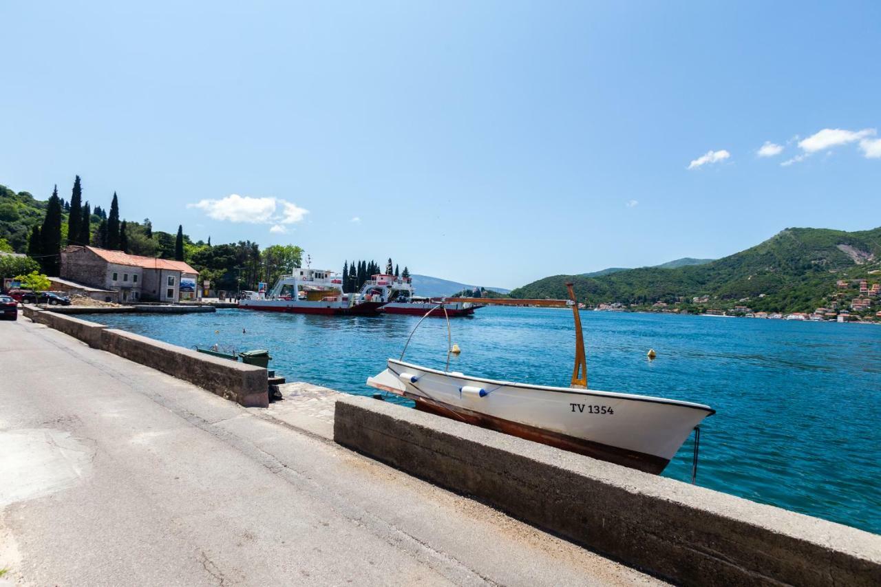 Romeo And Juliet Apartments Τίβατ Εξωτερικό φωτογραφία